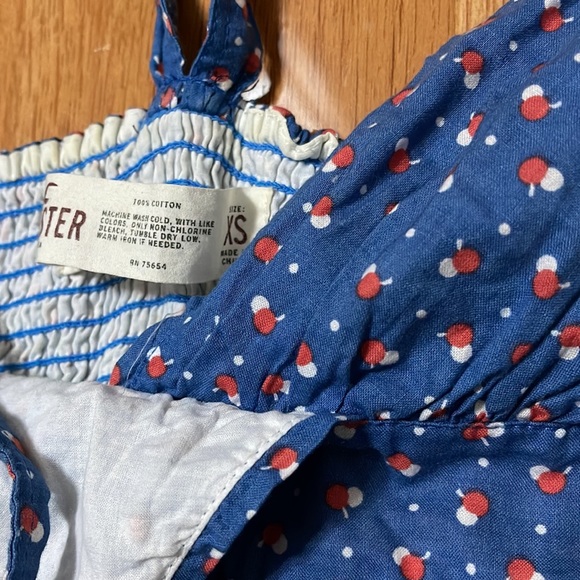 Women's Hollister Blue Polka Dot Summer Dress w/ Pockets and Scrunched Back - Picture 8 of 10